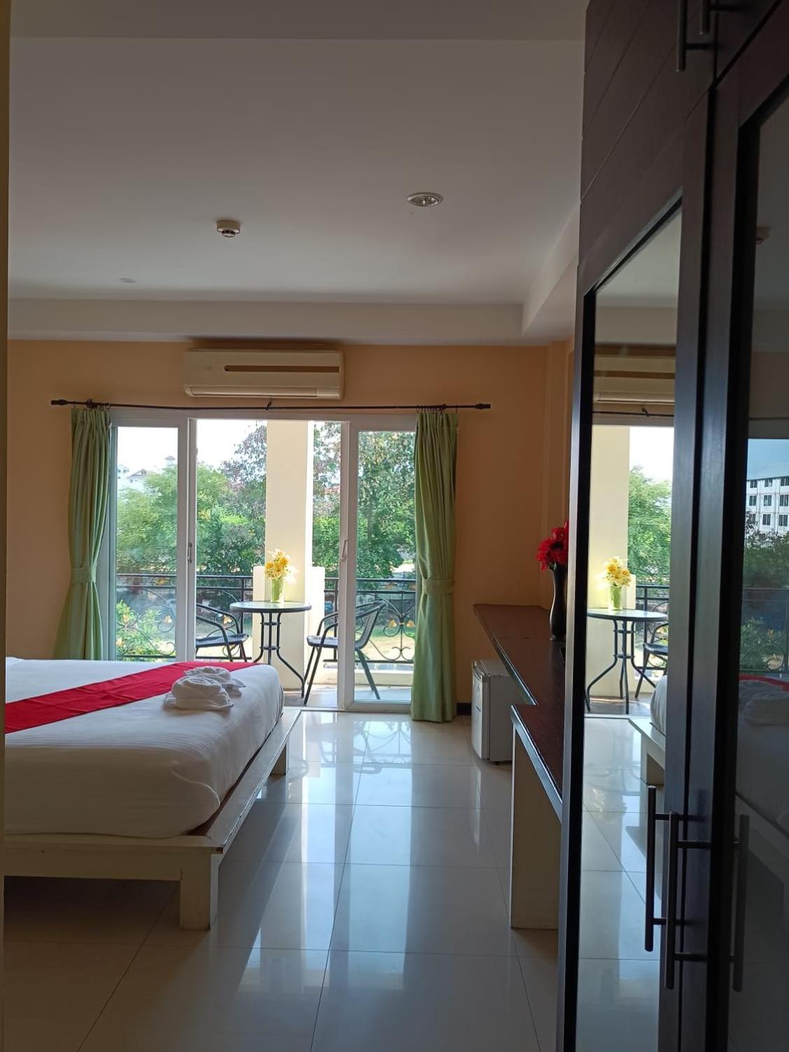Aura Inn Rooms Pattaya Exteriér fotografie